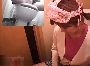 Hot Japanese Girl In Toilet Masturbating