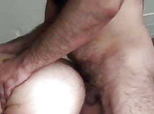 Gay Sex : Bald mature Bear (Bareback)