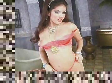 Sunny leone strip tease 2