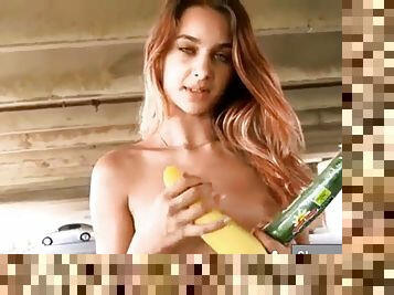 Uma poblic nudity #1