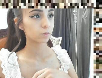 pretty brunette girl next door solo on webcam