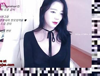 Korean stunning camgirl in underwear