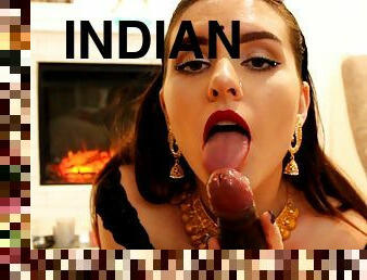 Indian young lady blows ebony wiener