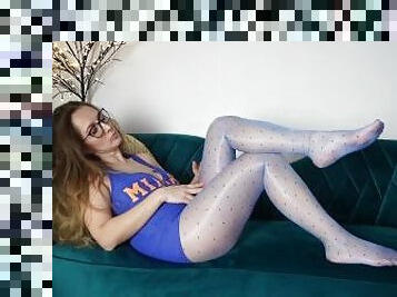 Playing wth my pussy in blue pantyhose