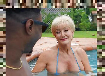 Black lad Jax Slayher meets amoral granny Seka in the pool