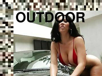 Jayden jaymes puts on a show washing the car