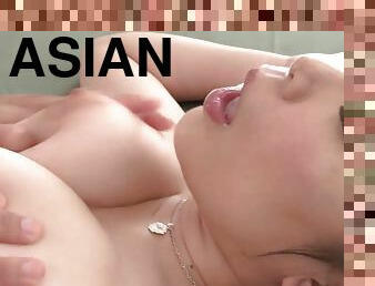Ui Kinari savors a deeply sugary Asian cum-shot finale - ultimate JAV!