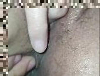 clitoris-bagian-atas-vagina-paling-sensitif, mastubasi, orgasme, vagina-pussy, muncrat, isteri, buatan-rumah, ibu, pasangan, permainan-jari