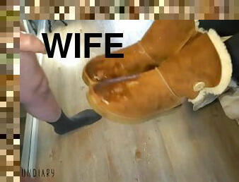 housewife in Uggs - blowjob and deepthroat with lots of saliva causes dirty mess on her boots