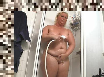 Voluptuous Chubby From Sweden Svea Masturbates