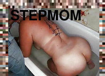 i went to stepmom in the bathroom and fucked her anal