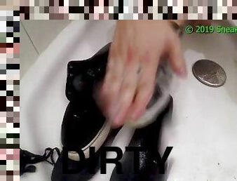 Washing muddy Nike Janoski