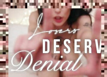 française, pieds, point-de-vue, fétiche, humiliation, domination, femme-dominatrice, petits-seins, taquinerie