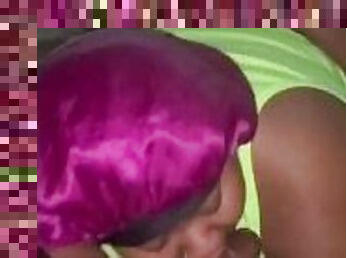 I LOVE IT WHEN HER PRETTY ASS GIVE ME THAT BONNET HEAD