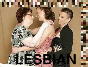 Three Old And Young Lesbians Have Fun - MatureNL