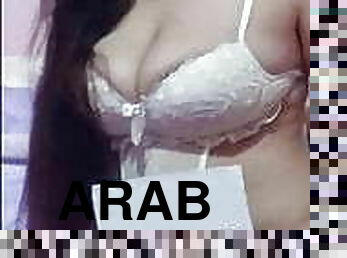 Arab MILF has hot sex, part 6