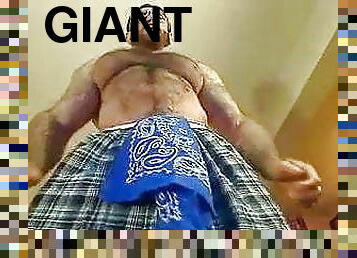 MUSCLE MONSTER GIANT FLEXING FROM ABOVE