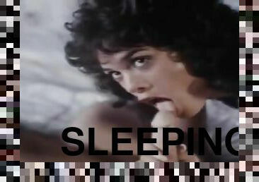 Never Sleep Alone scena 1