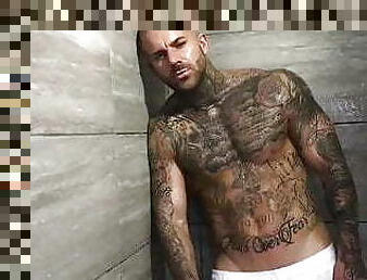 Inked British stud in the shower