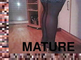 Bbw mature in pantyhose heels 