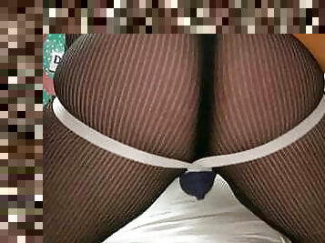 Twerking with buttplug n cockring makes me horny.ChubbySissi
