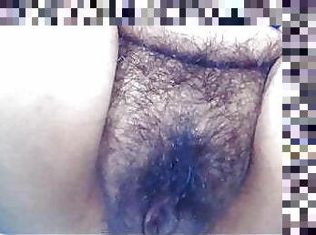 Big mature hairy cunt, amateur close-up