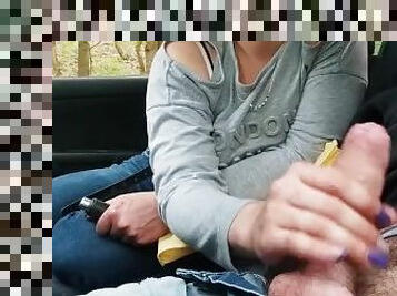 Risky Public Handjob in Car and Cumshot