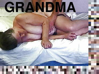 великі-цицьки, бабуся, волохата, стара, прихильник, анальний-секс, бабуся-granny, домашнього-приготування, молода-18, злягання