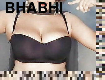 Hot bhabhi boobs