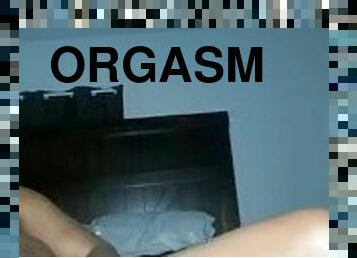 Having some orgasms before I go to bed ????????????????