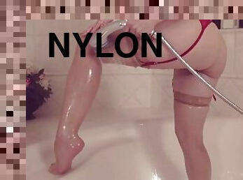 PantyhoseLandia - Melisa Mendini Stockings in bath teaser
