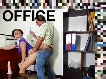 The firm's client fucks a stupid secretary. Fucks in the mouth and pussy. Sex in the office. 4