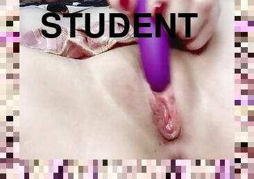 A STUDENT PLAYS WITH A VIBRATOR WITH HER PINK PUSSY CLOSE UP AND CUMS