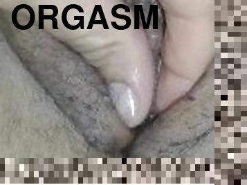 I play with her clit till she orgasms
