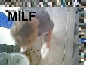 Milf bathroom unaware