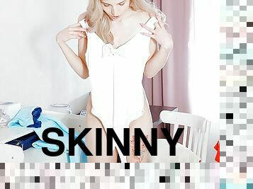 Monroe Fox in Welcome To My Sex Showroom - Anal-Beauty