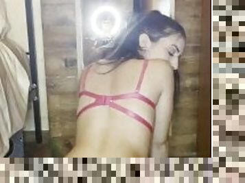 VOGLIO VEDERTI GODERE CON ME"" - ragazza italiana si masturba con dildo