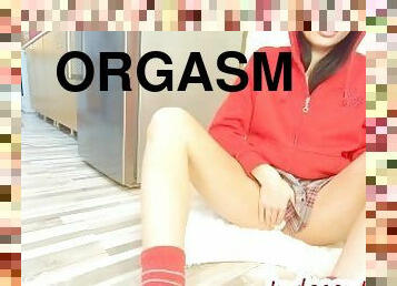 mastubasi, orgasme, kencing, vagina-pussy, pelajar-perempuan, muncrat, latina, celana-dalam-wanita, sperma, inggris