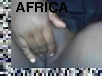 Chubby African girl clit rubbing orgasm, watch me cream and moan with pleasure (real orgasm)