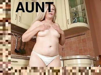 Aunt Judy's - Washing Dishes with 47yo Big Bottom Amateur MILF Laura