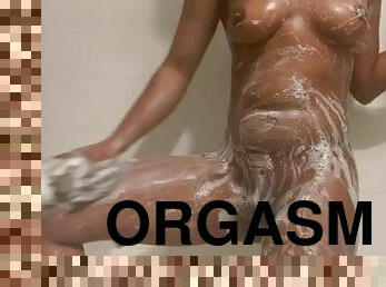 COME TAKE ANOTHER SHOWER WITH ME! ???? who wants to see more of the ending? ????