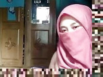 Indo Hijab - hijab indonesia pengen di masukin dong
