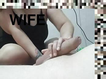 Perfect handjob from chubby wife