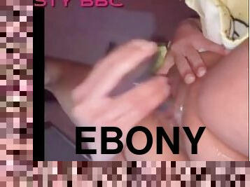 Ebony solo squirt clip
