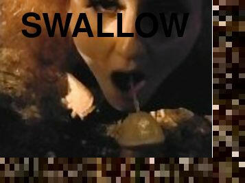 outside with my gf and i have to pee so i make her swallow all of it