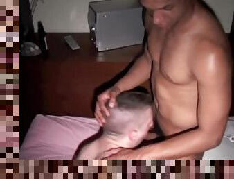 voici MOUAD un marrocain super sexy qui ba baiser un jeune gay