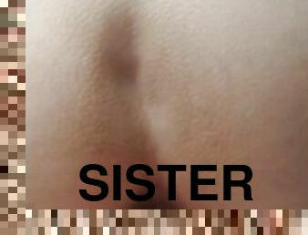 close-up, I insert my stepsister into a narrow pussy, I drive a member along her lips