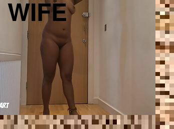 Daring Hot Wife Opens The Door Naked To A Real Delivery Guy - Husband Films