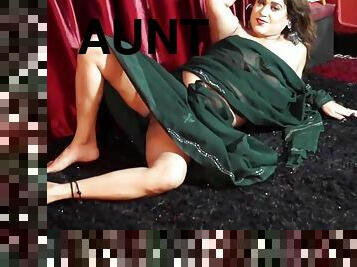 Today Exclusive- Naughty Aunty Saree Fashion