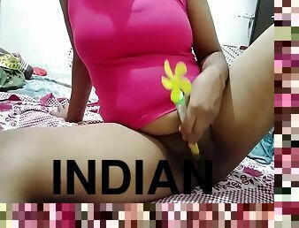 Indian Bebe Mustbuting Show In Video Call